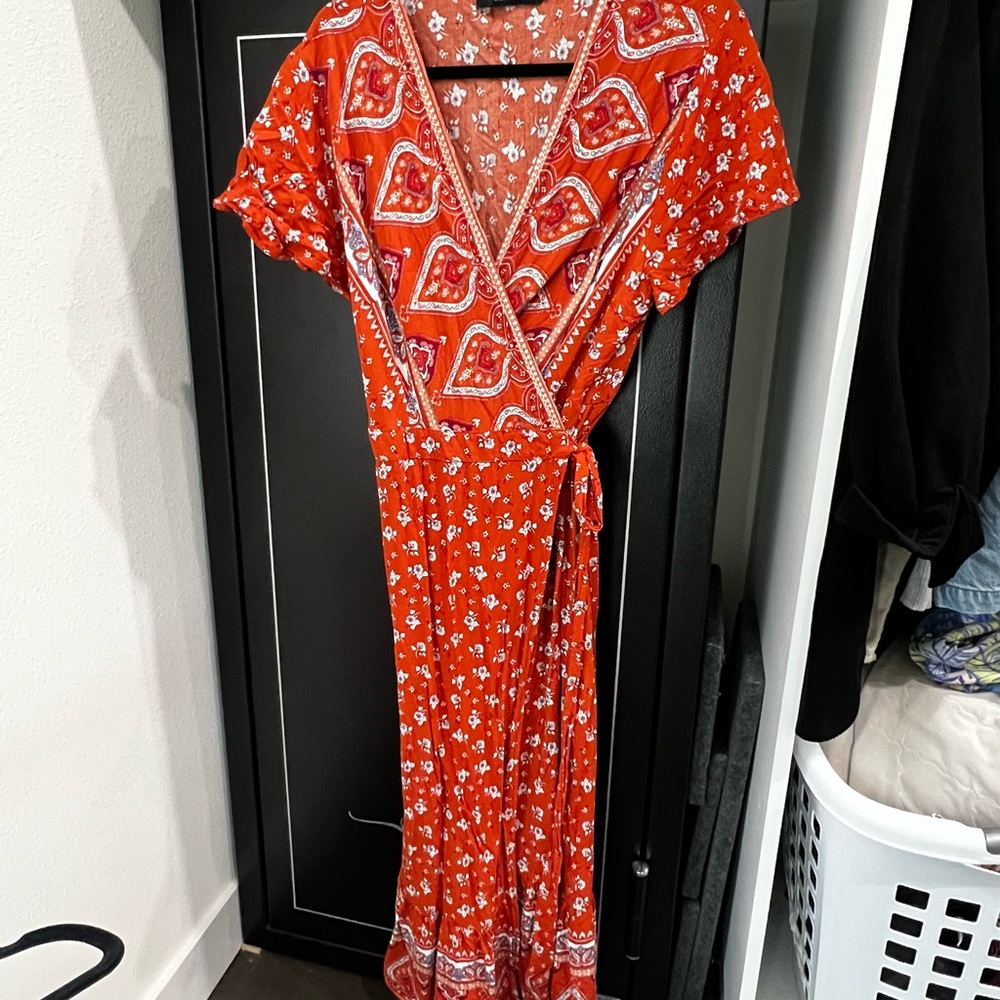 Elegant Orange Floral Maxi Dress